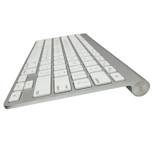 Apple Wireless Keyboard A1314 Bluetooth Silver/White – Tested Working