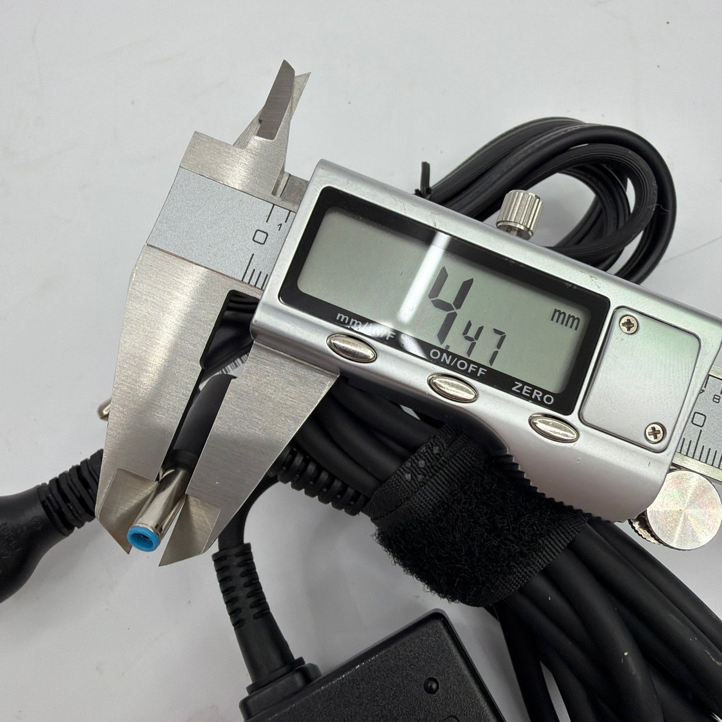 Genuine HP 45W Laptop AC Adapter Charger 19.5V 2.31A Blue Tip 741727-001