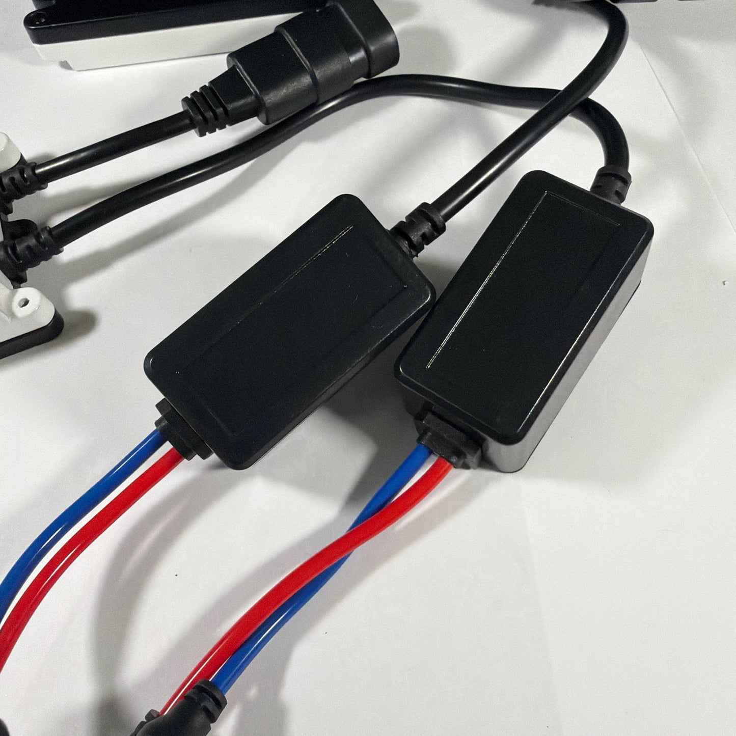 Innovited 55W HID Xenon Ballast Pair 9-16V w/ Wiring Harness Untested