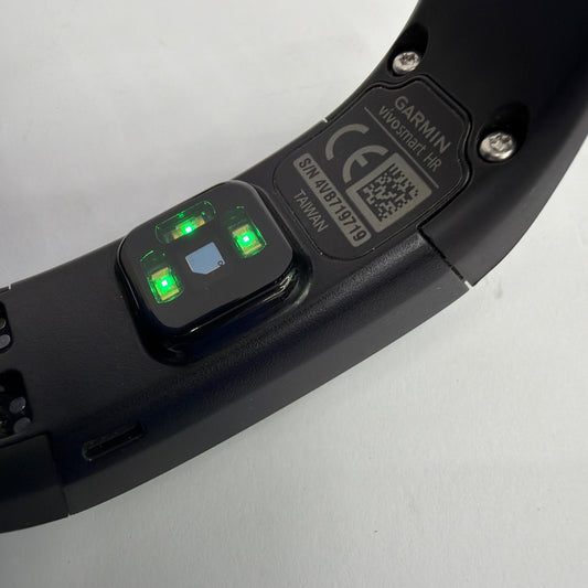 Garmin vivosmart HR Fitness Tracker Black With Charging Cable Dock