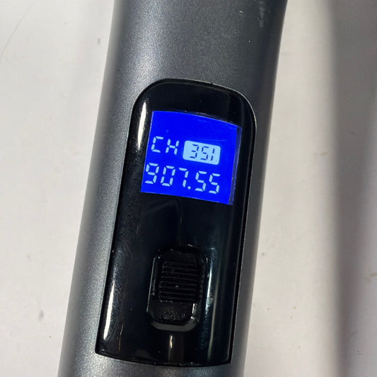 Pair of 900MHz Wireless Handheld Microphones Fixed Frequency 901.55 & 907.55 MHz