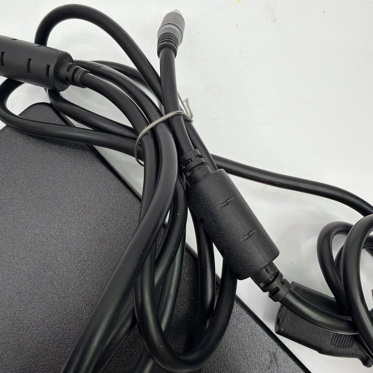 Dell GA240PE1-00 240W AC Adapter 19.5V 12.3A FWCRC with Power Cord