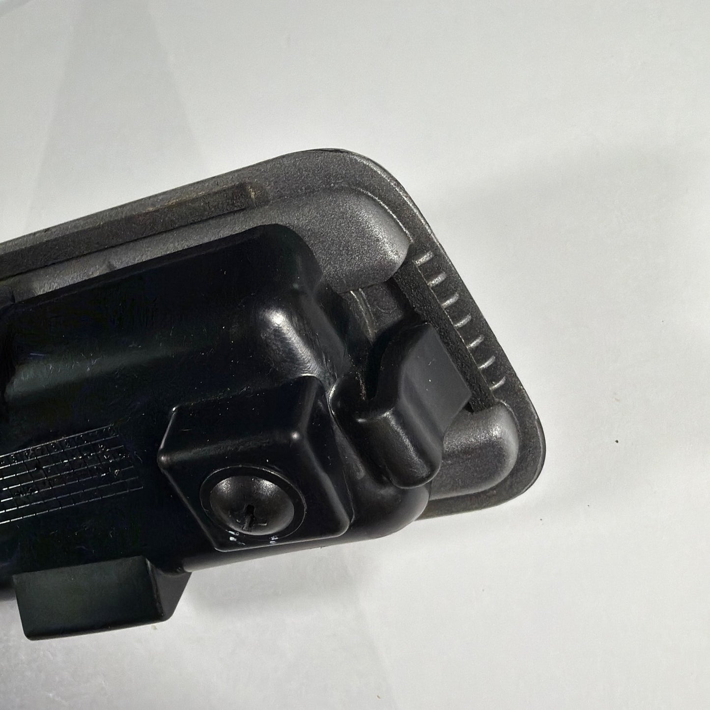 OEM Hyundai Kia Eco Hybrid Fender Vent Garnish Emblem 87771-D4000 Front Left LH