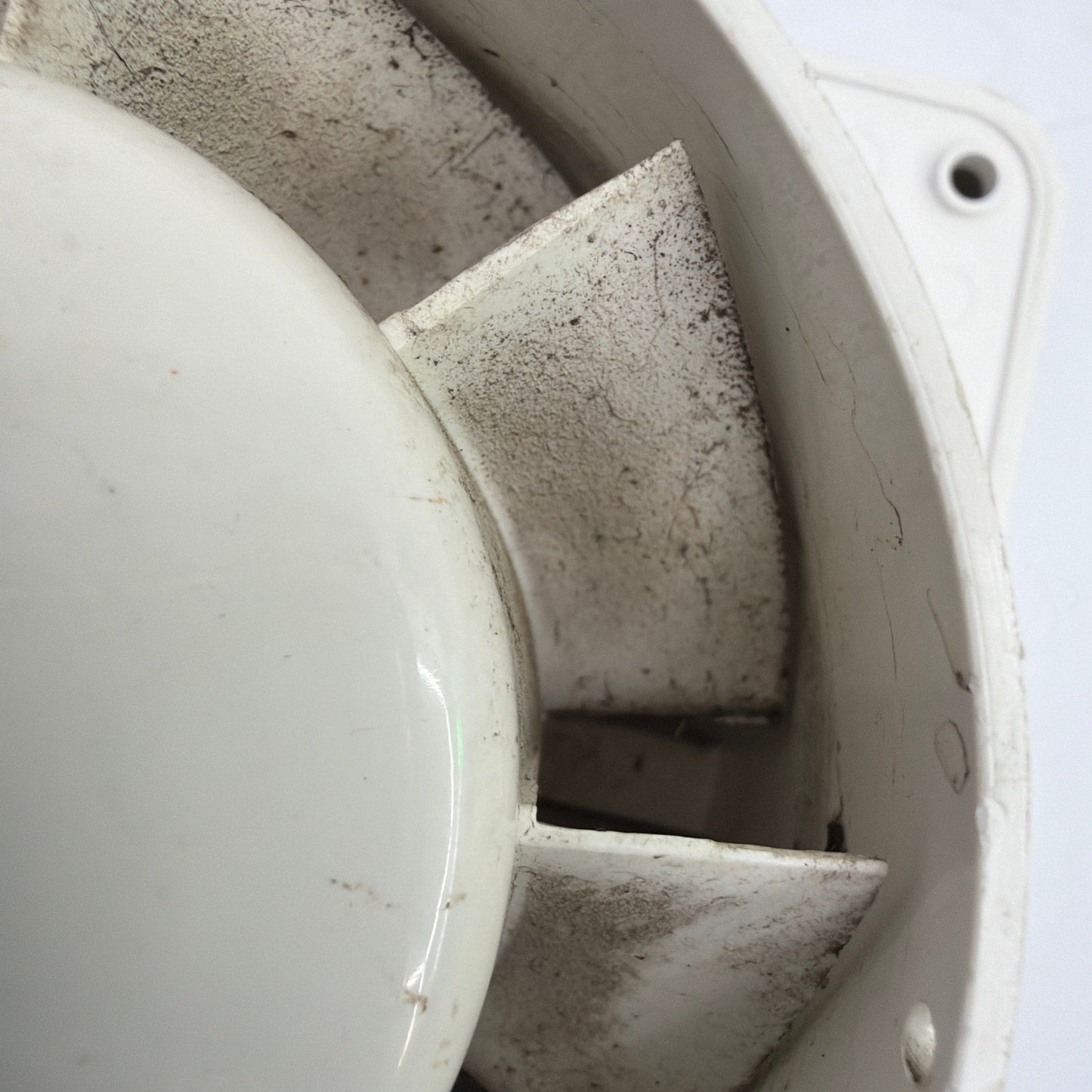 Blauberg Aero 100 100mm 120V Exhaust Vent Fan White