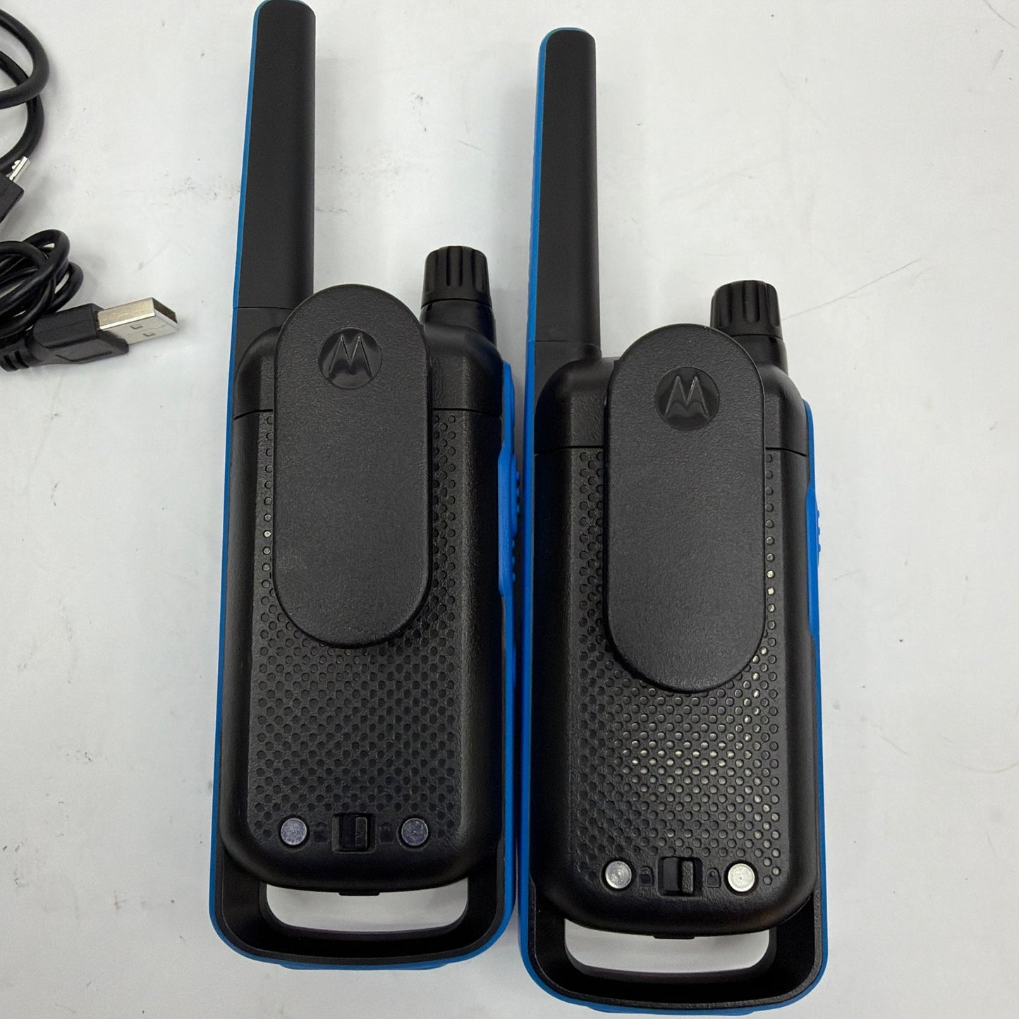 Motorola Talkabout T800 Two-Way Radios Pair w/ Battery Packs & Chargers