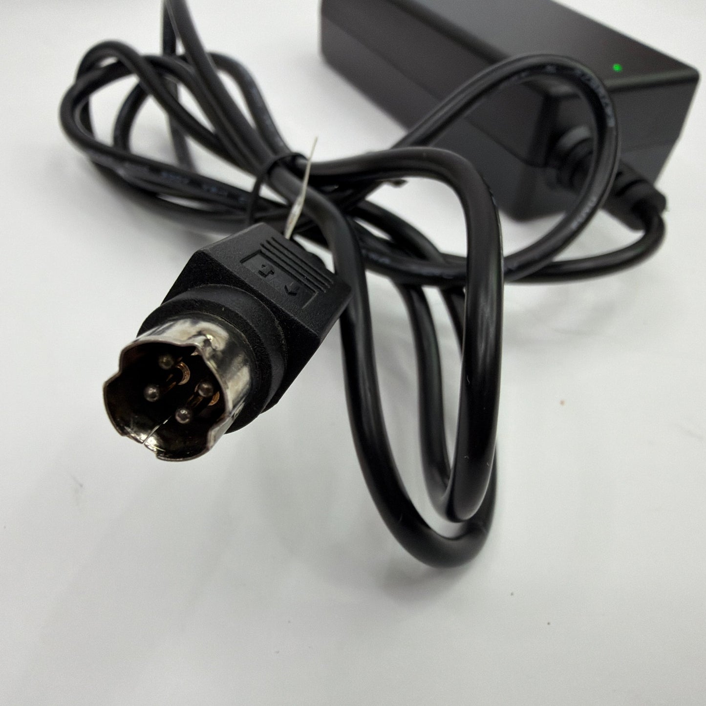 Powertron Electronics PA1065-050T2B650 AC Adapter 5V 6.5A 32.5W 4-Pin