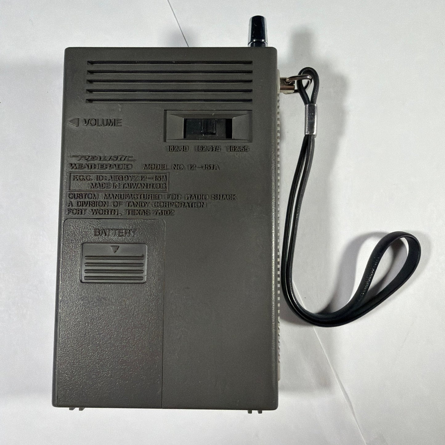 Radio Shack Realistic Weatheradio 12-151A Crystal Controlled Weather Radio 3-Ch.