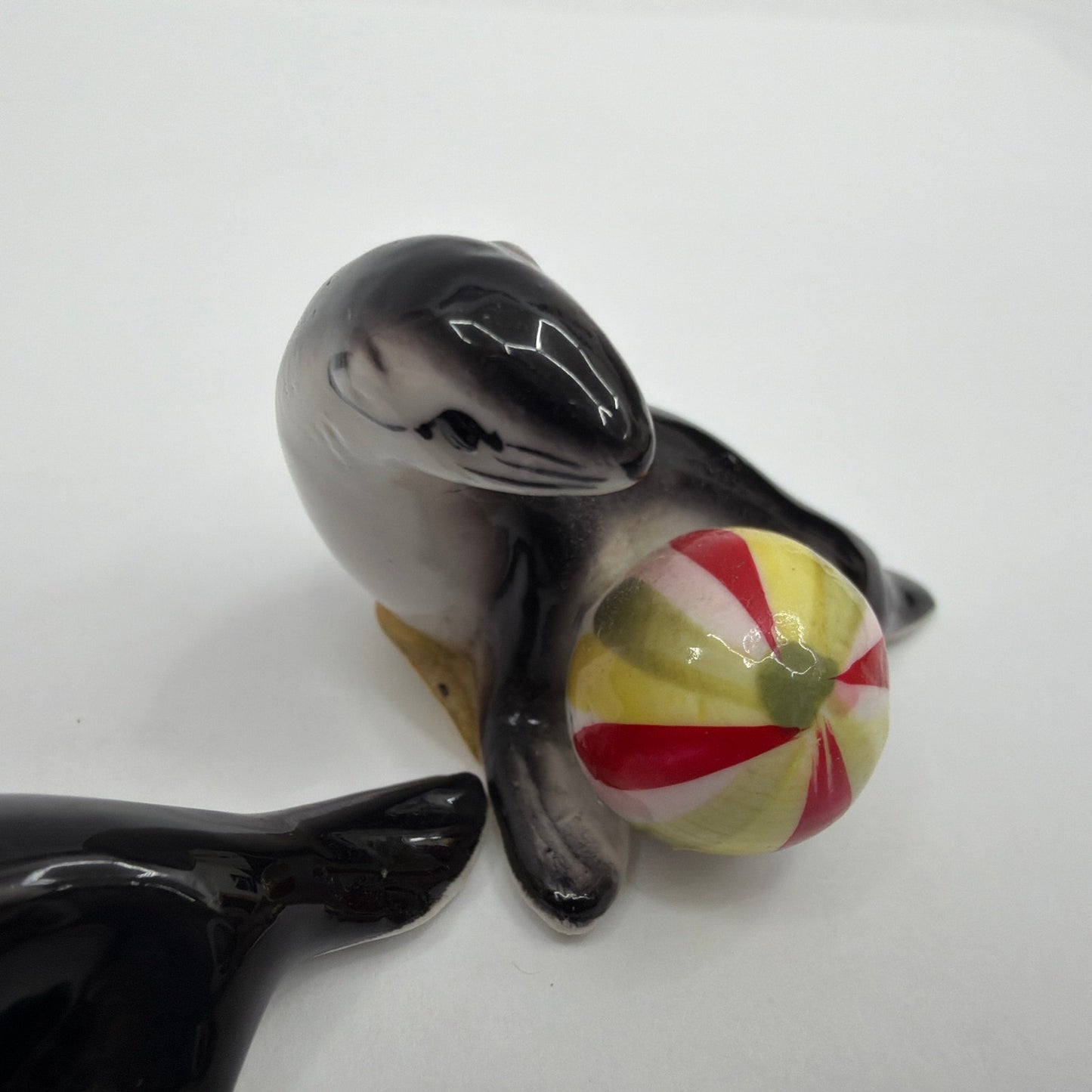 SeaWorld Sea Lion Figurines Balancing Ball Set of 2 Made in Japan