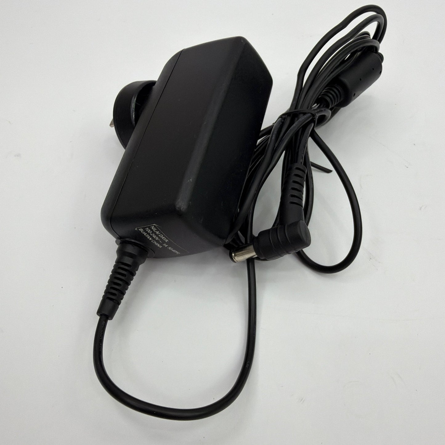 Leader IU40-11190-011S 19V 2.15A 40W AC Adapter Power Supply