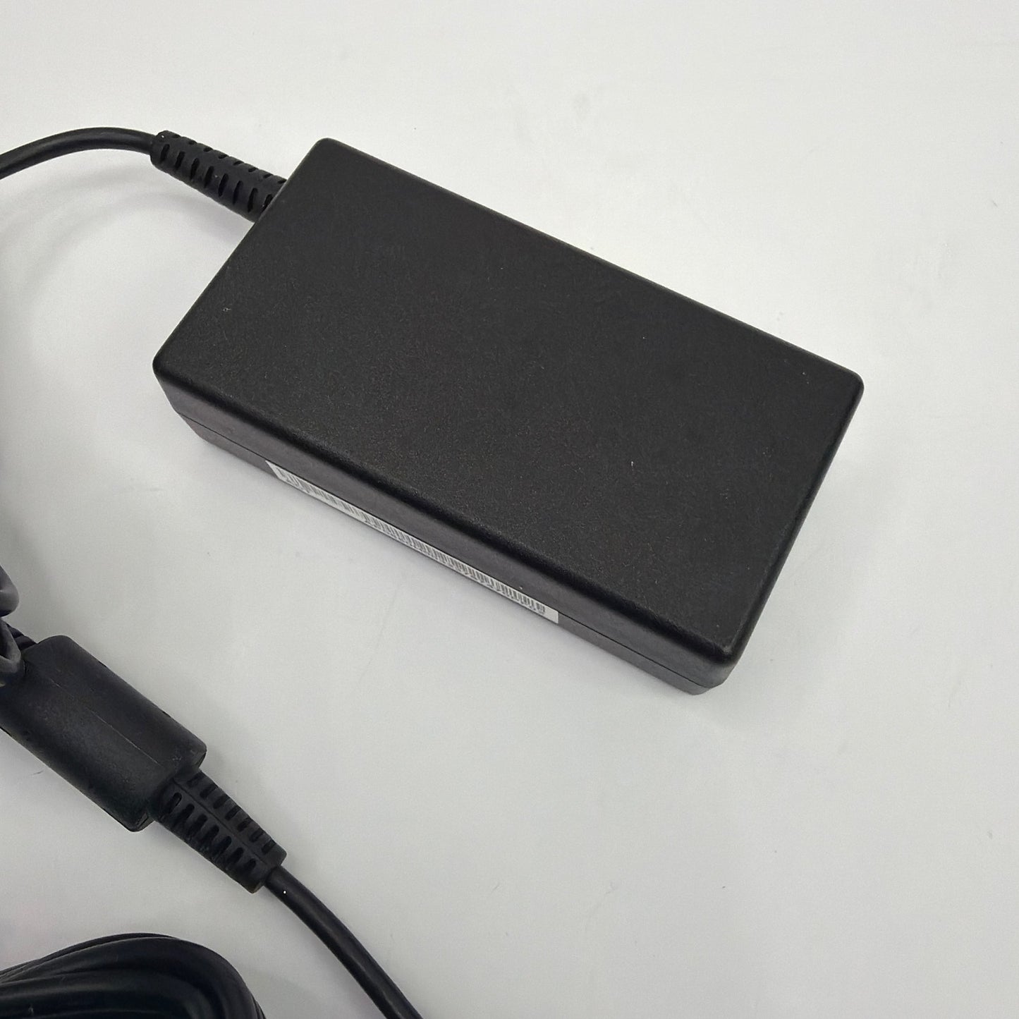 Chicony A11-065N1A 65W 19V 3.42A AC Adapter Charger with Power Cord