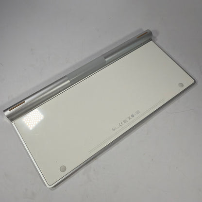 Apple Wireless Bluetooth Keyboard A1314 Silver White