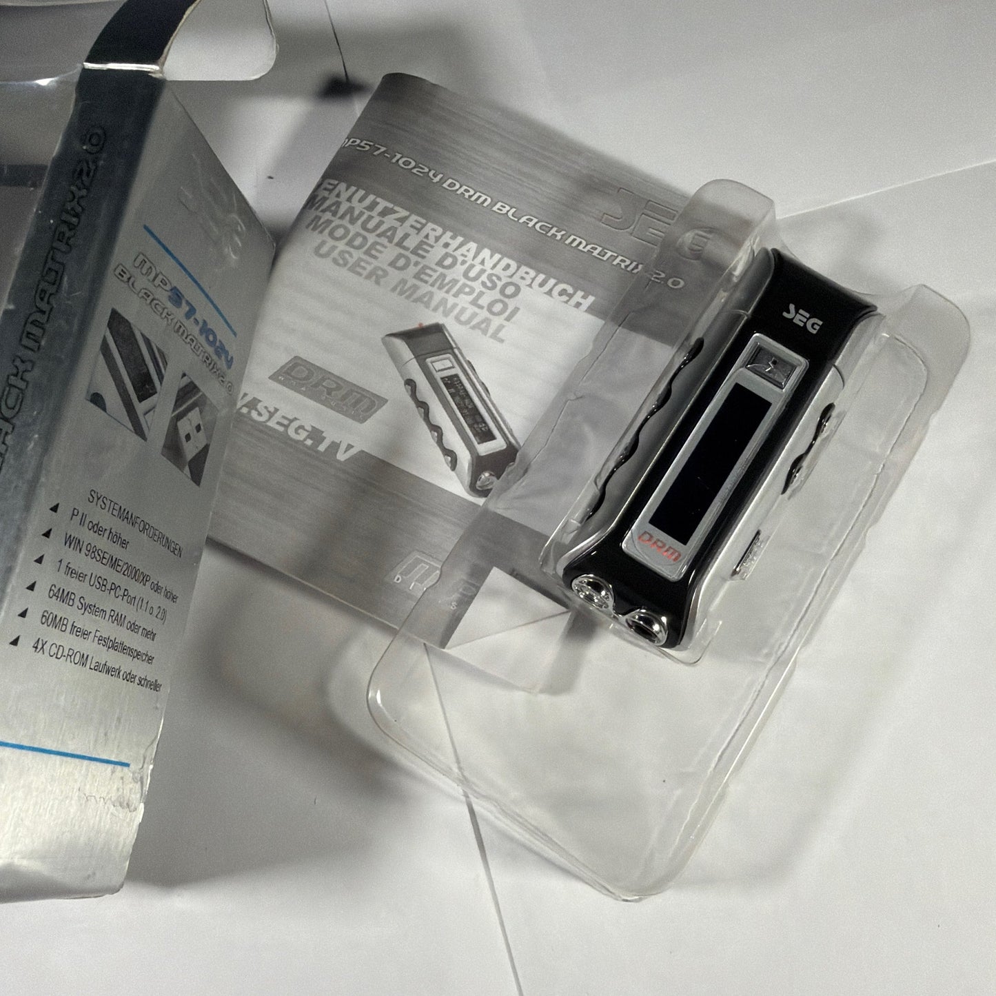 SEG MP57-1024 Black Matrix 2.0 1GB USB MP3 Player Tested Working