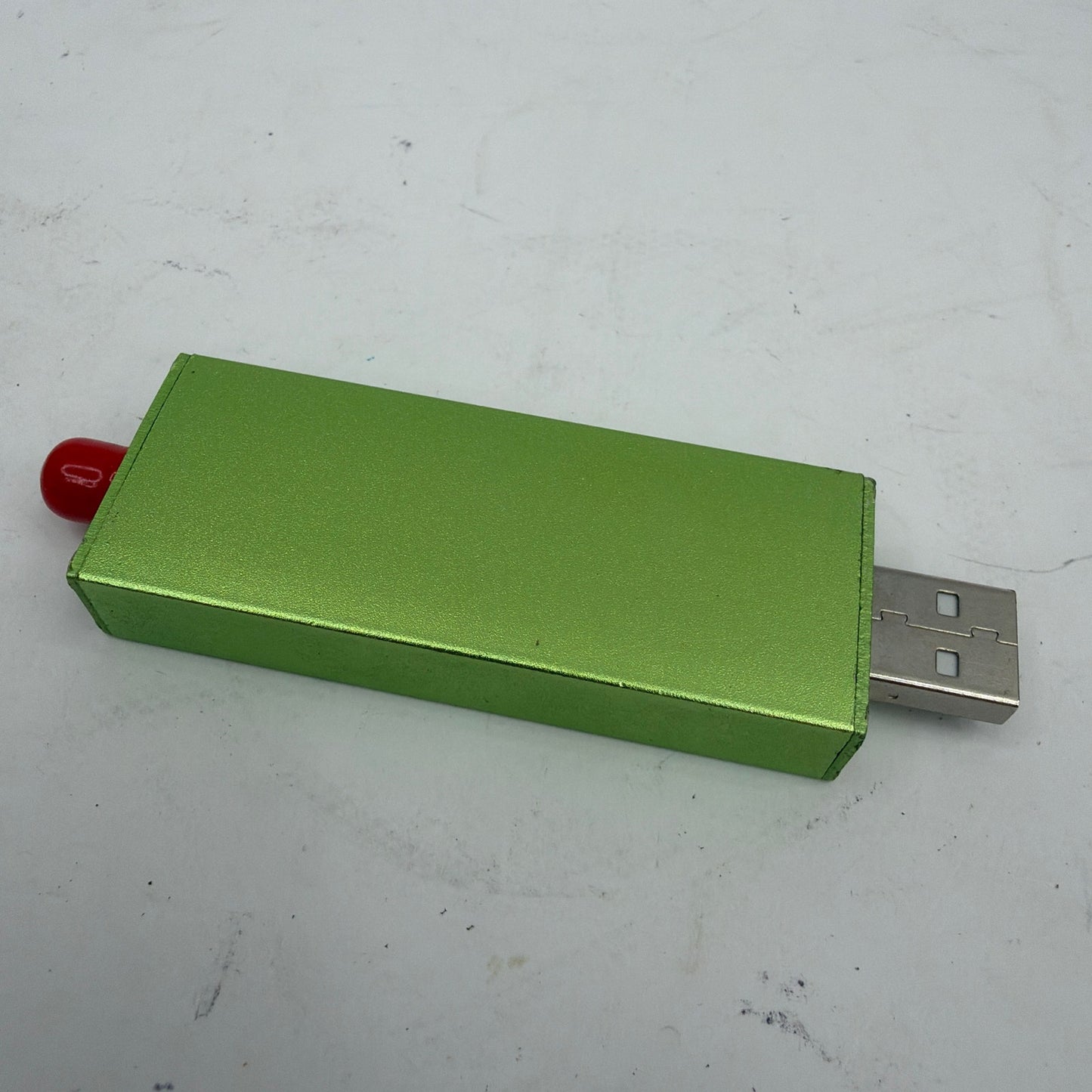 NEWGEN RTL2832 SDR USB Receiver TCXO 0.5 PPM 25-1760MHz Green