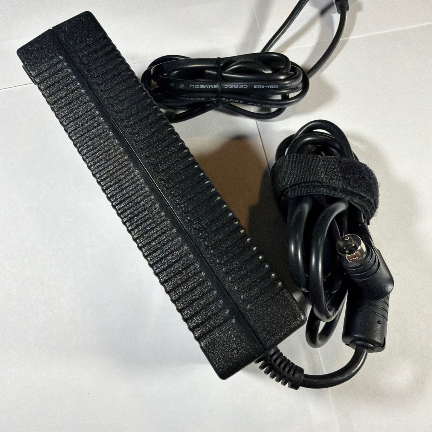 ResMed R360-760 DA-90A24 90W AC Adapter 24V 3.75A Power Supply 3-Pin w Cord