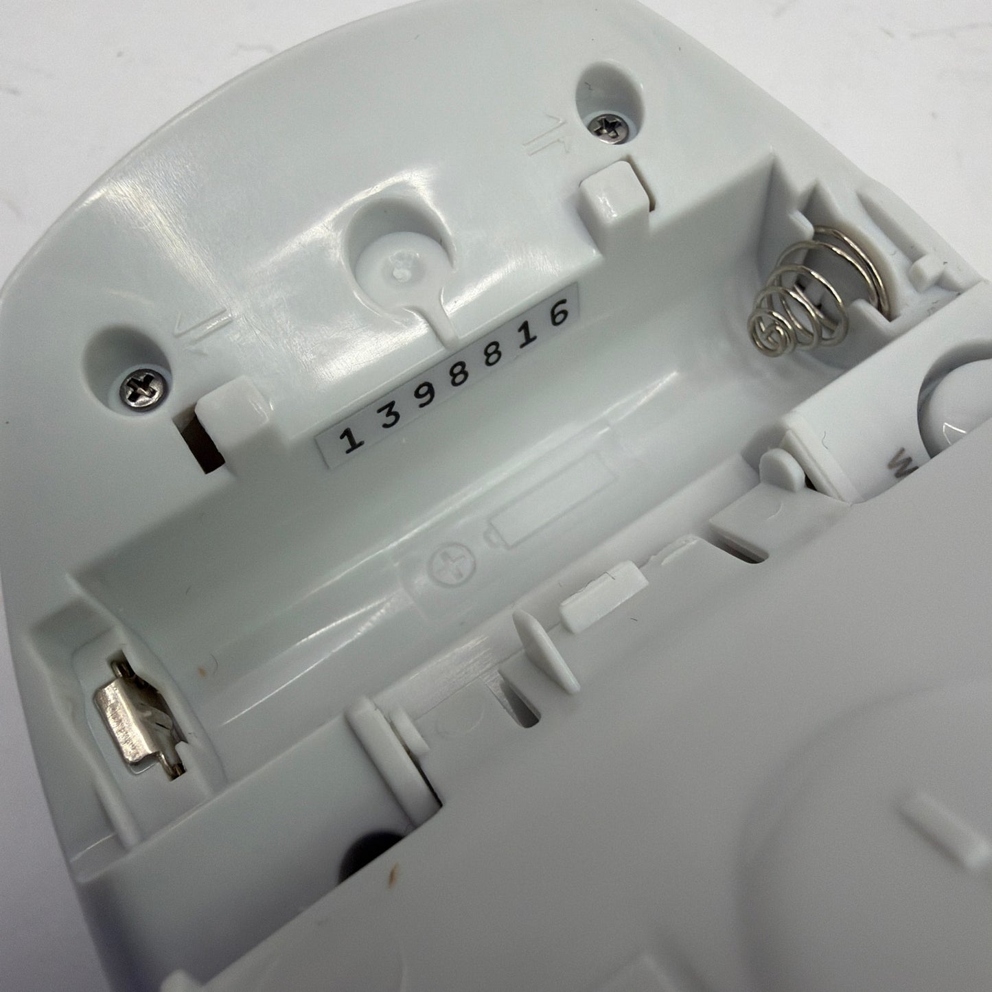 Sony Walkman Sports SRF-M85W S2 Weather/AM/FM Armband Radio with MDR-W014 Headps