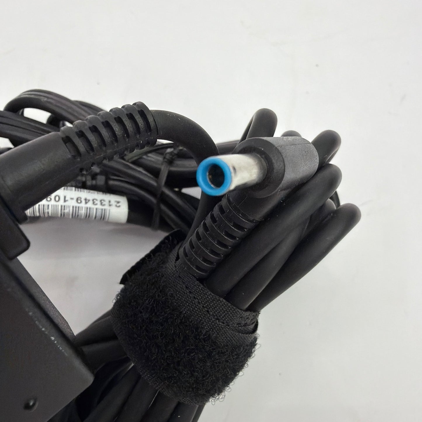 Genuine HP 45W Laptop AC Adapter Charger 19.5V 2.31A Blue Tip 741727-001