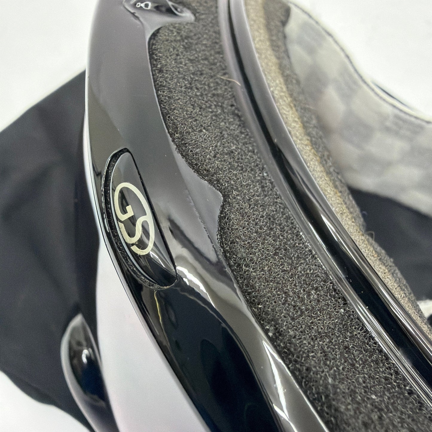 Belsun Youth Ski/Snowboard Goggles Black Frame Checkered Strap w/ Pouch