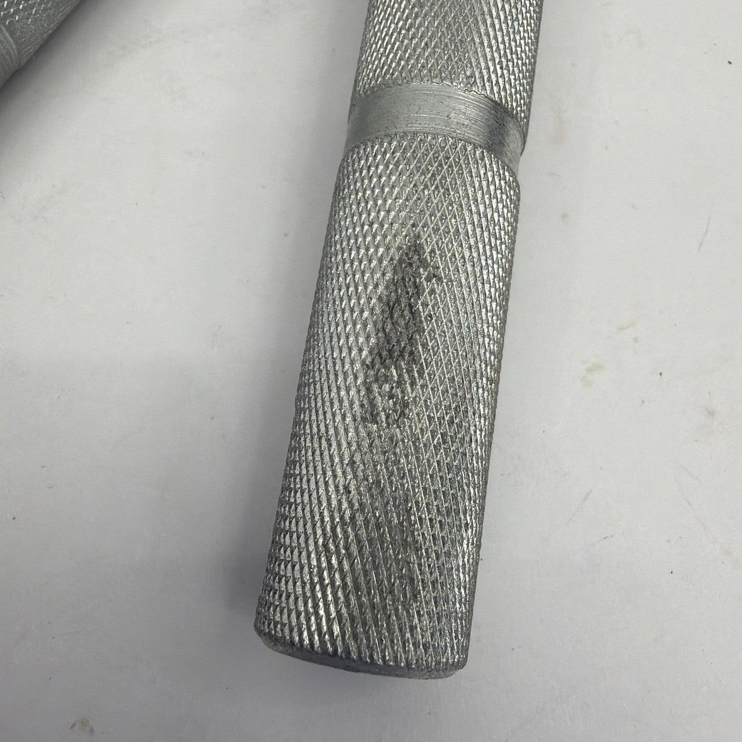 300 lbs Heavy-Duty Hand Grip Strengthener Gripper Silver/Black