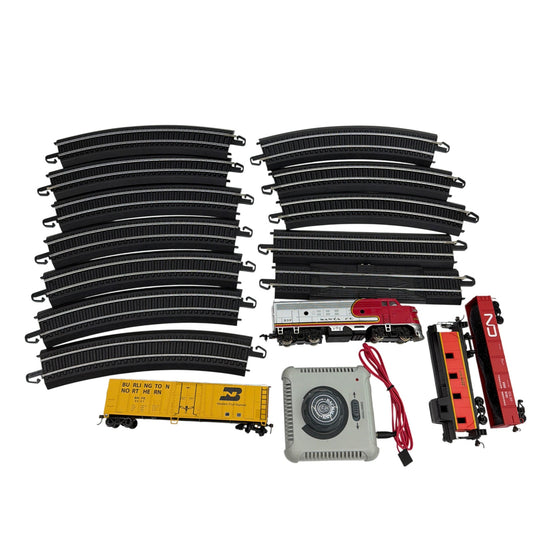 Bachmann HO Scale Train Lot E-Z Track, Santa Fe 307 Locomotive, Controller Cars