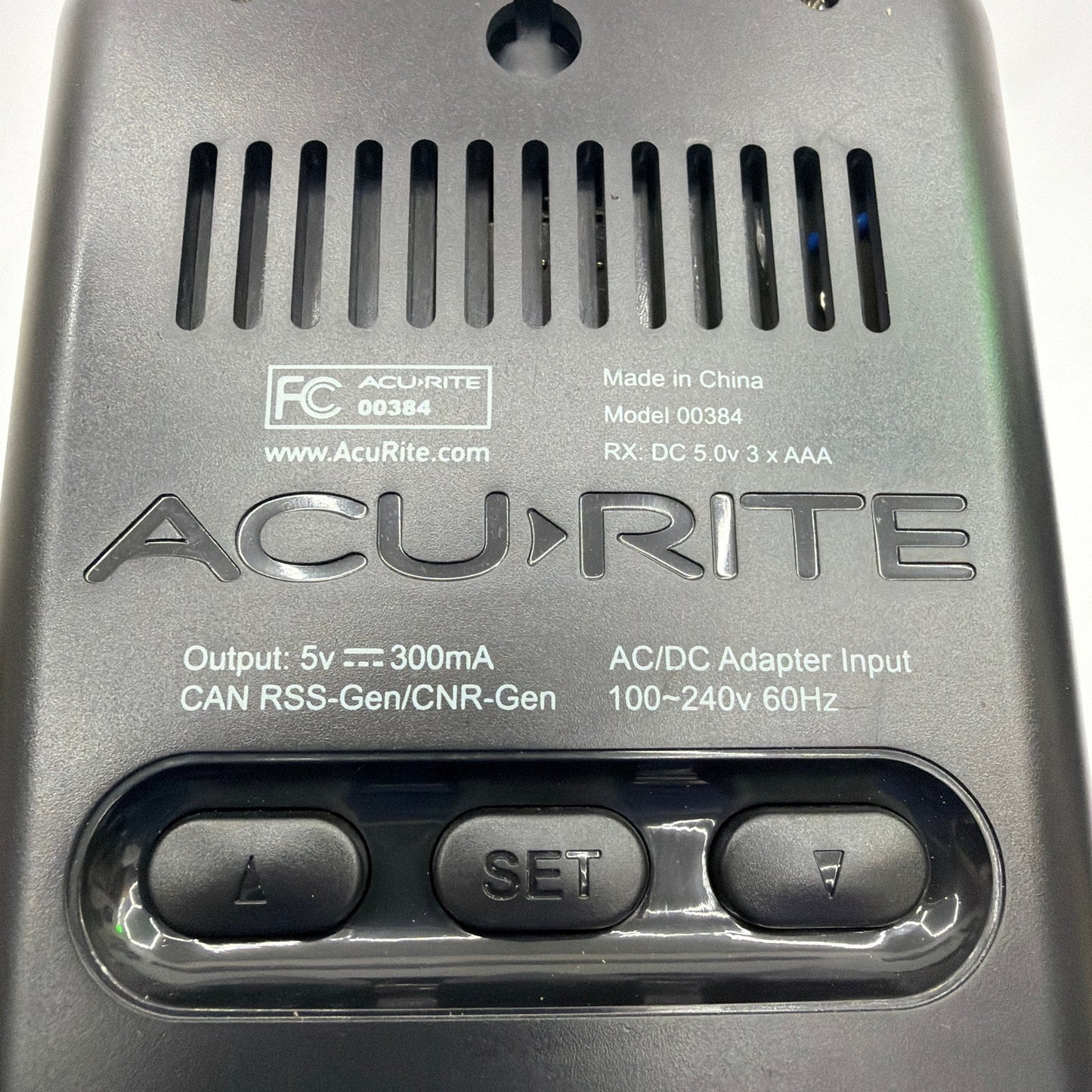 AcuRite 00384 Wireless Indoor/Outdoor Thermometer Display w Sensor & AC Adapter