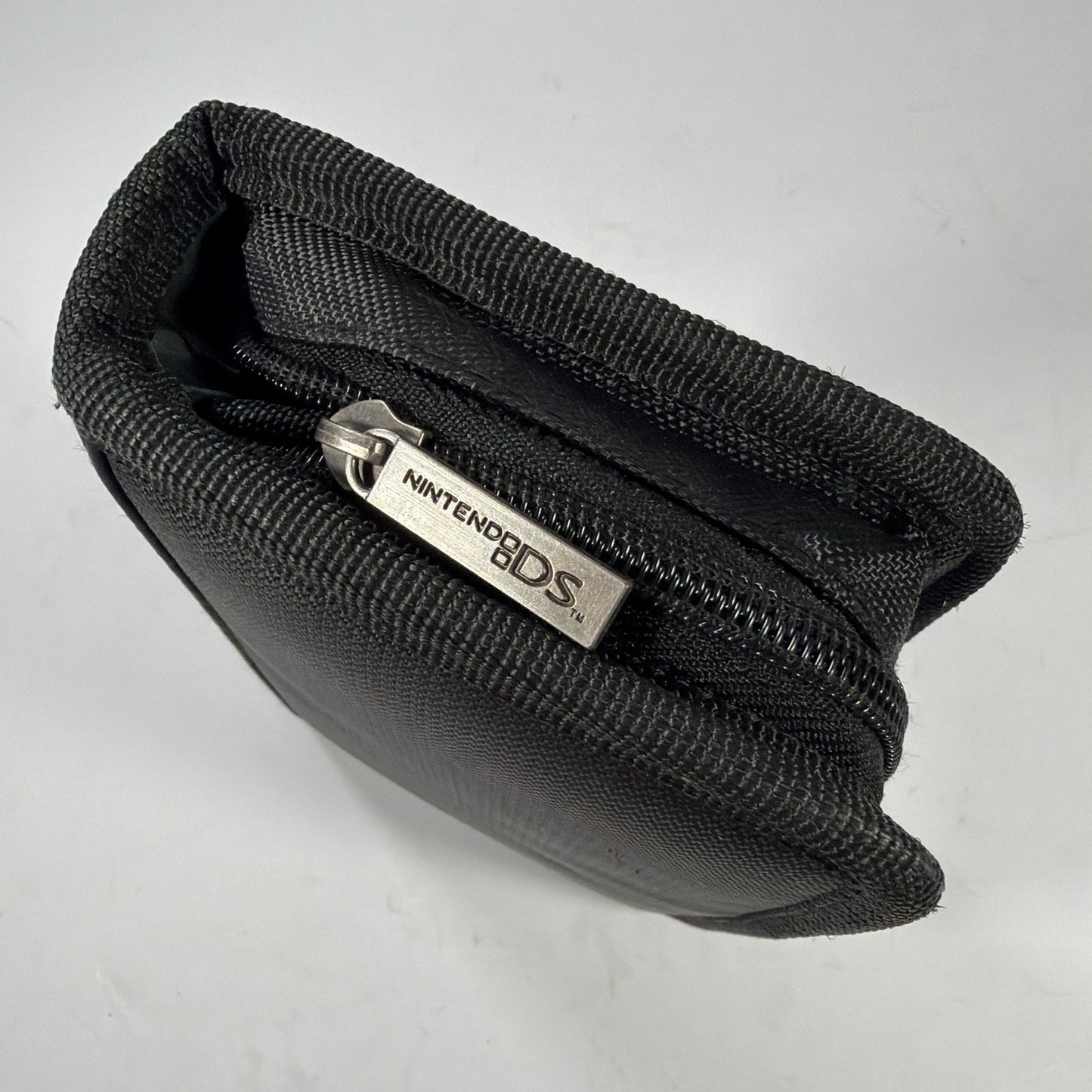 Nintendo DS Black Zipper Carrying Case Pouch 6 x 4 x 2 in