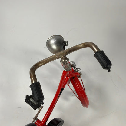 Metal Bicycle Model Figurine With Moving Pedals Red