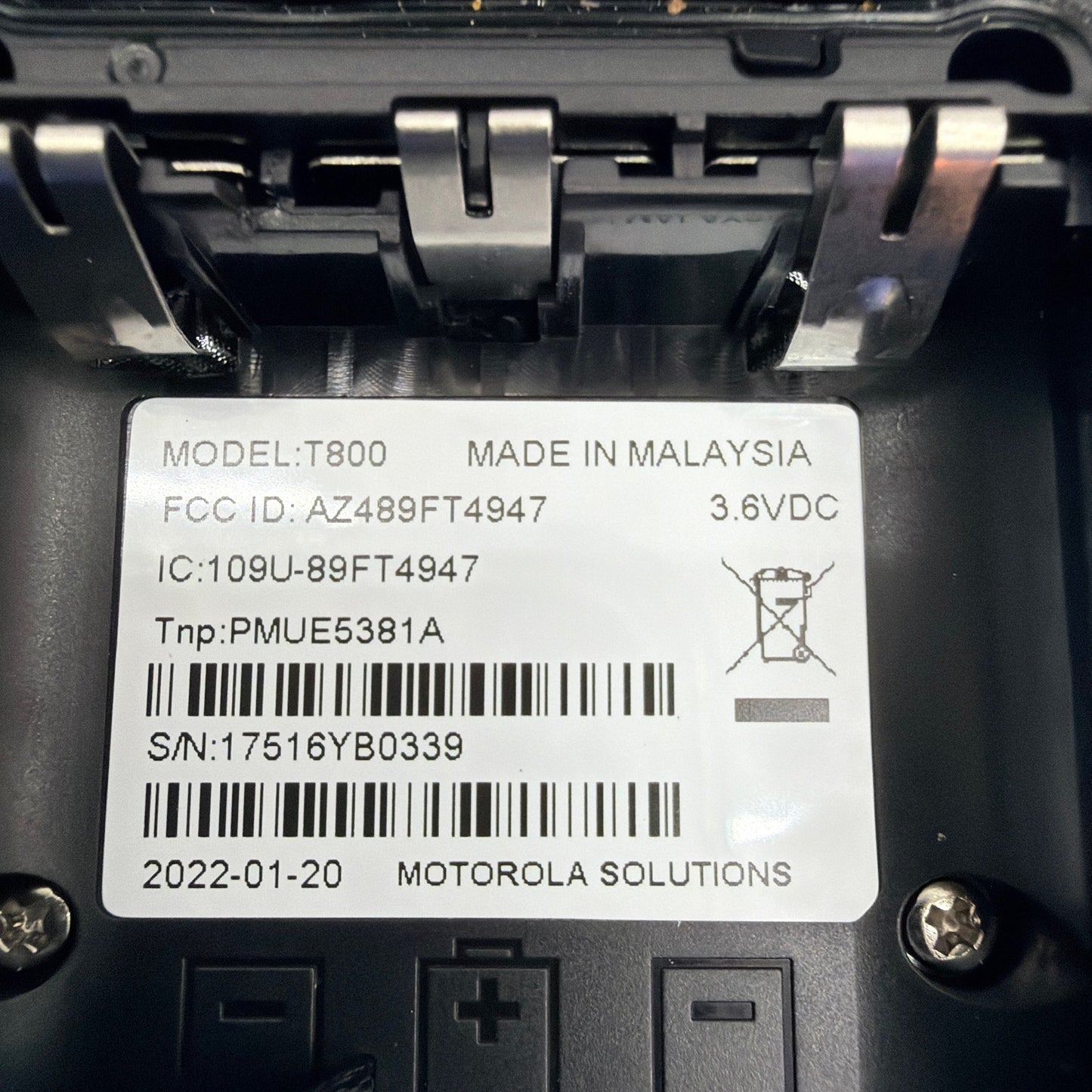 Motorola Talkabout T800 Two-Way Radios Pair w/ Battery Packs & Chargers