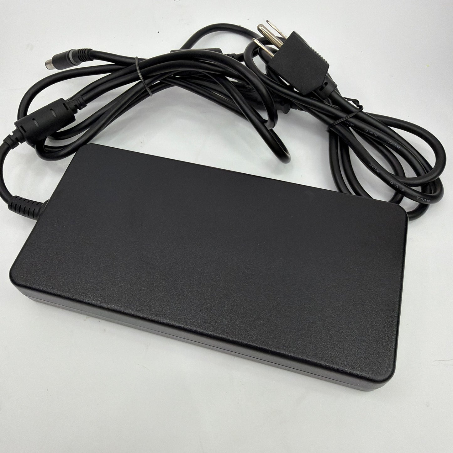 Dell GA240PE1-00 240W AC Adapter 19.5V 12.3A FWCRC with Power Cord