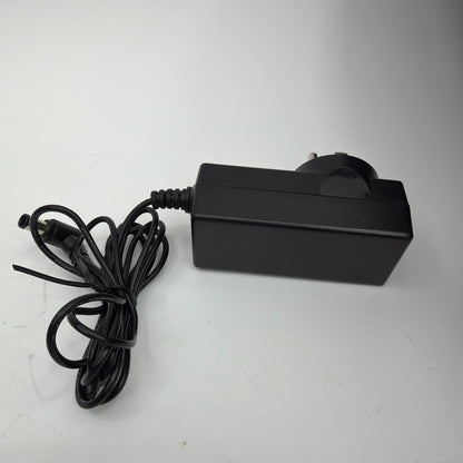 LG 19V 1.3A Switching AC Adapter Power Supply ADS-40FSG-19 P/N EAY62768615