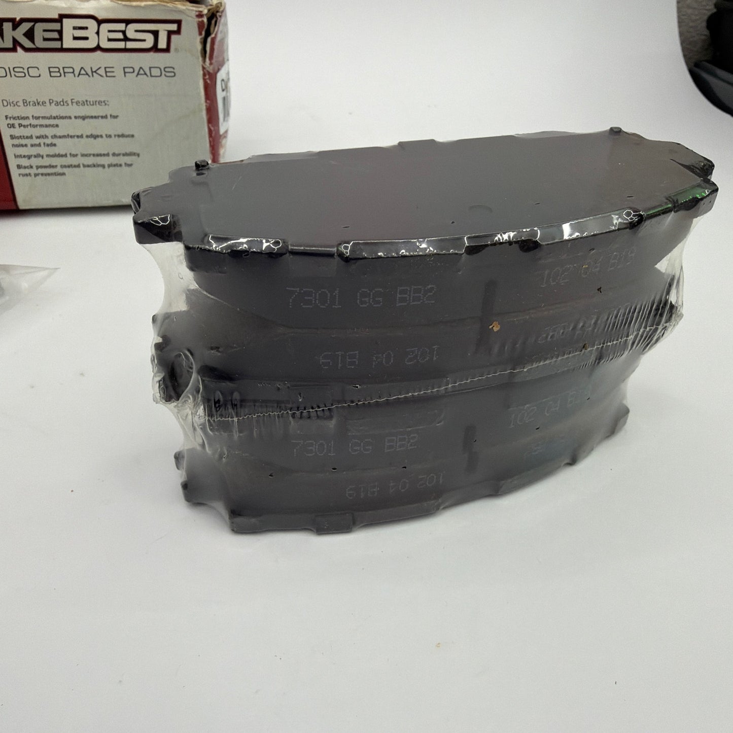 BrakeBest D1184 Front Organic Disc Brake Pads Set with Hardware Clips