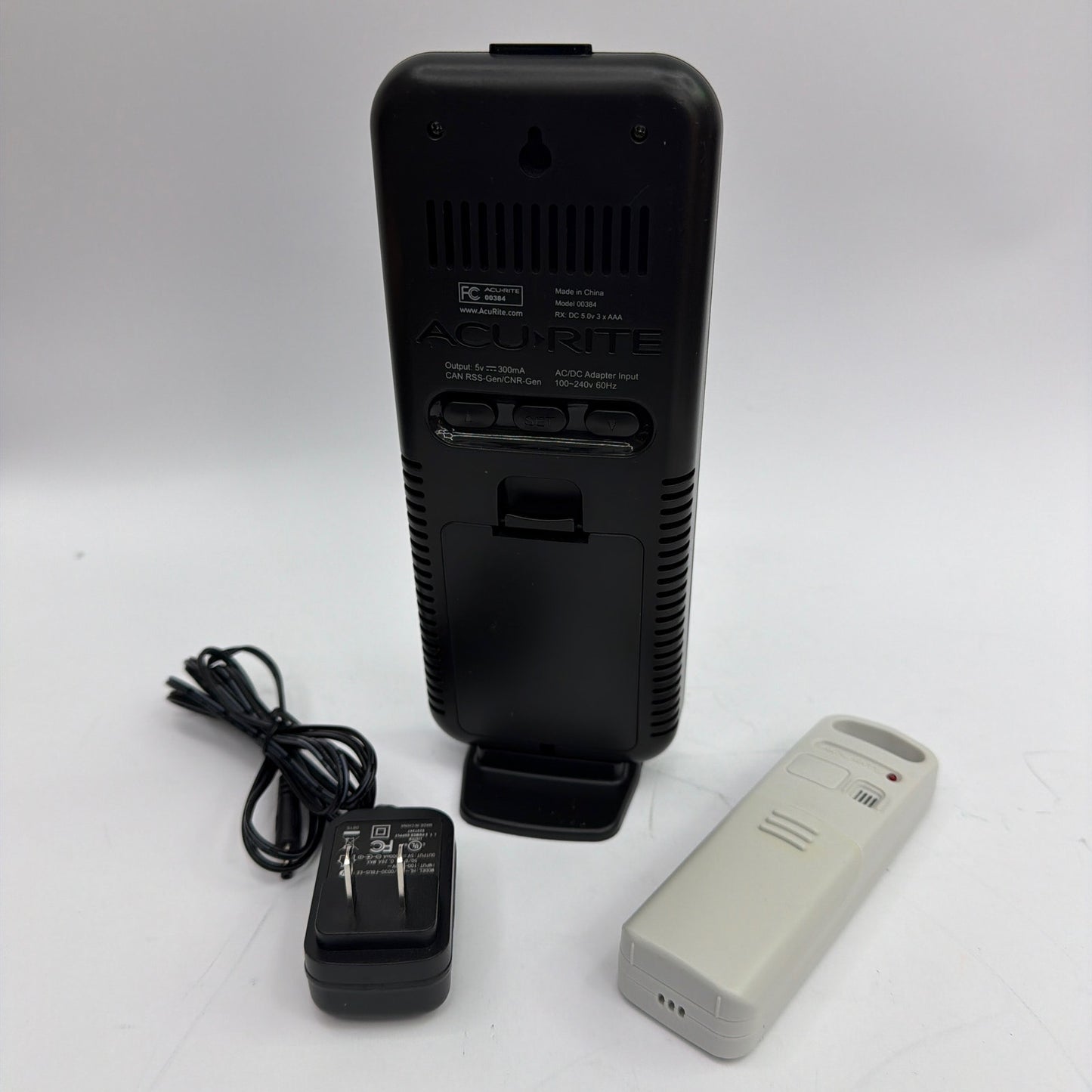 AcuRite 00384 Wireless Indoor/Outdoor Thermometer Display w Sensor & AC Adapter