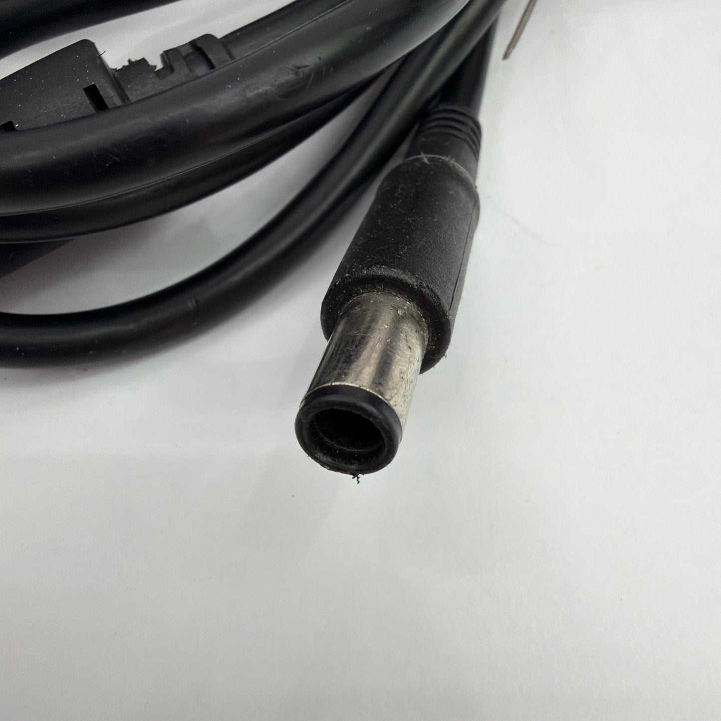 Dell GA240PE1-00 240W AC Adapter 19.5V 12.3A FWCRC with Power Cord