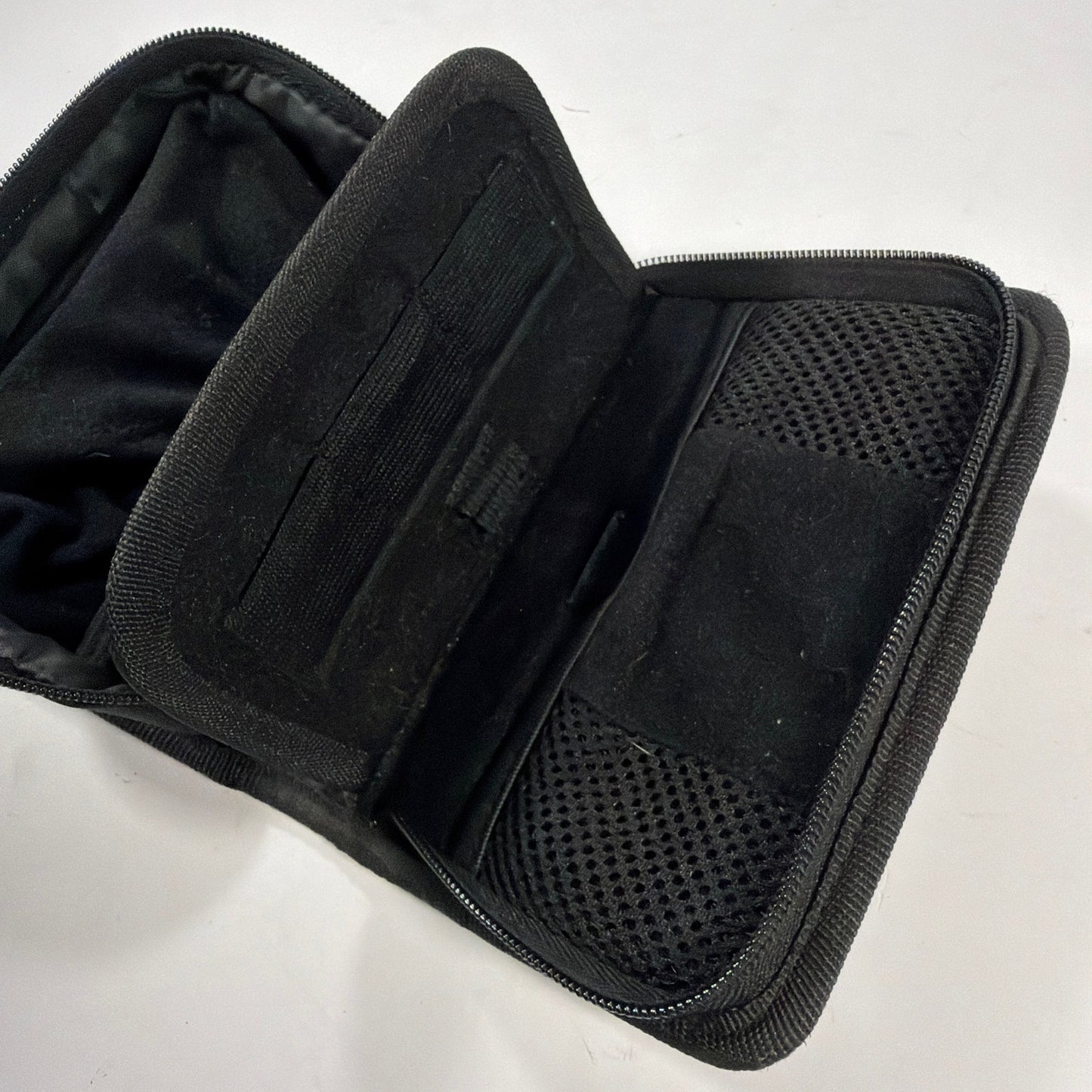 Nintendo DS Black Zipper Carrying Case Pouch 6 x 4 x 2 in