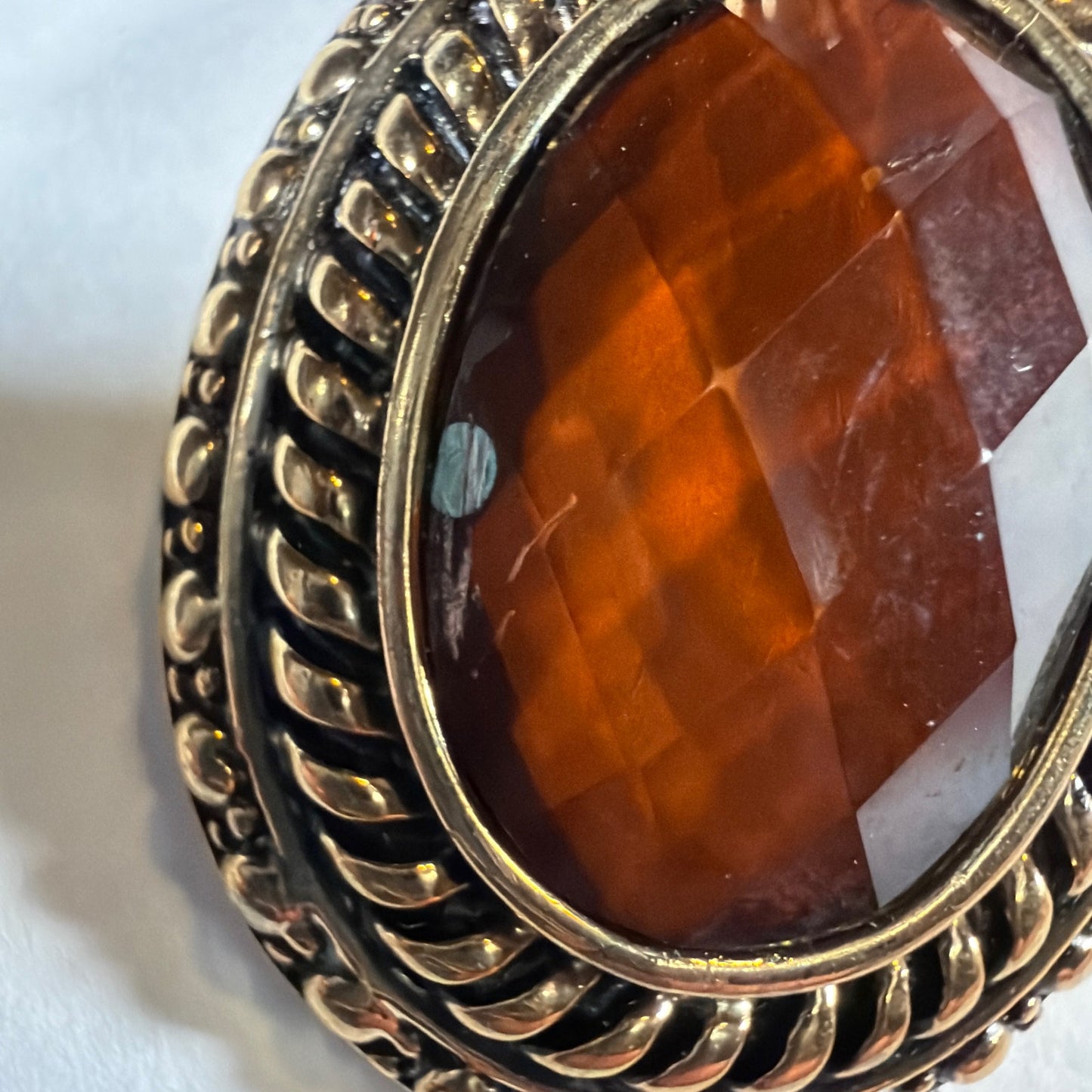 Avon Beaded Chain Medallion 3-Piece Jewelry Gift Set Brown Necklace Ring